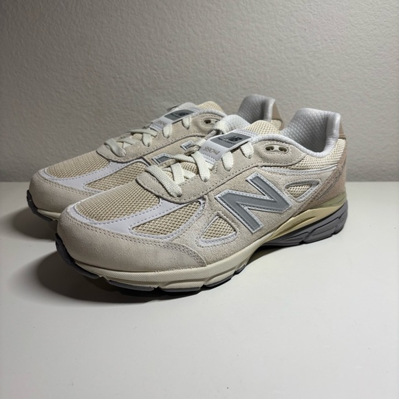 NEW NEW BALANCE 990v4 Teddy Santis Limestone Kids Size 6 WIDE